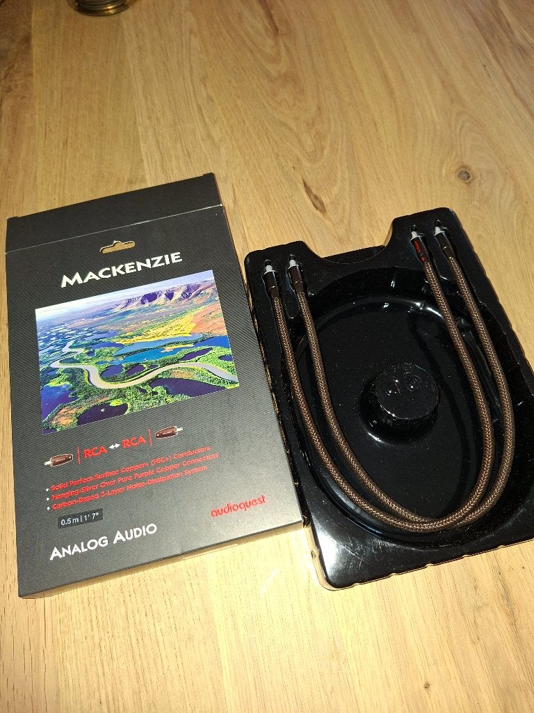 Audioquest Mackenzie RCA - RCA 50 cm kabel, Ophalen of Verzenden, Gebruikt, Minder dan 2 meter, Interlink-kabel