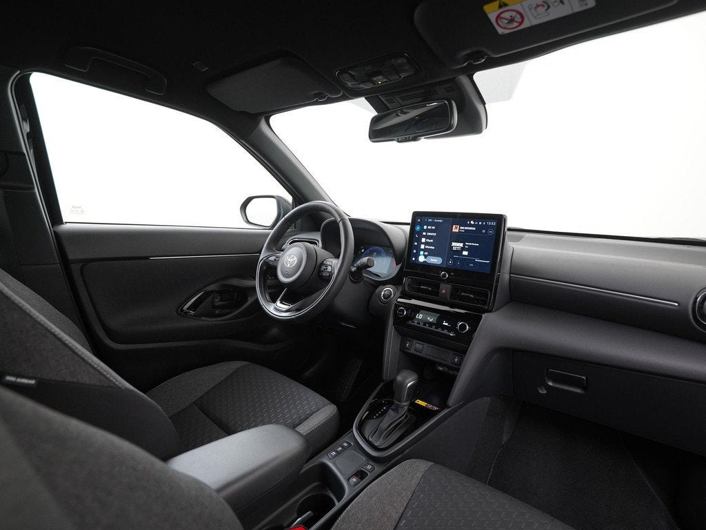 Toyota Yaris Cross 1.5 Hybrid 115 Dynamic | Stoel/Stuurverwa, Auto's, Toyota, 12 maanden, Gebruikt, 116 pk, Zwart