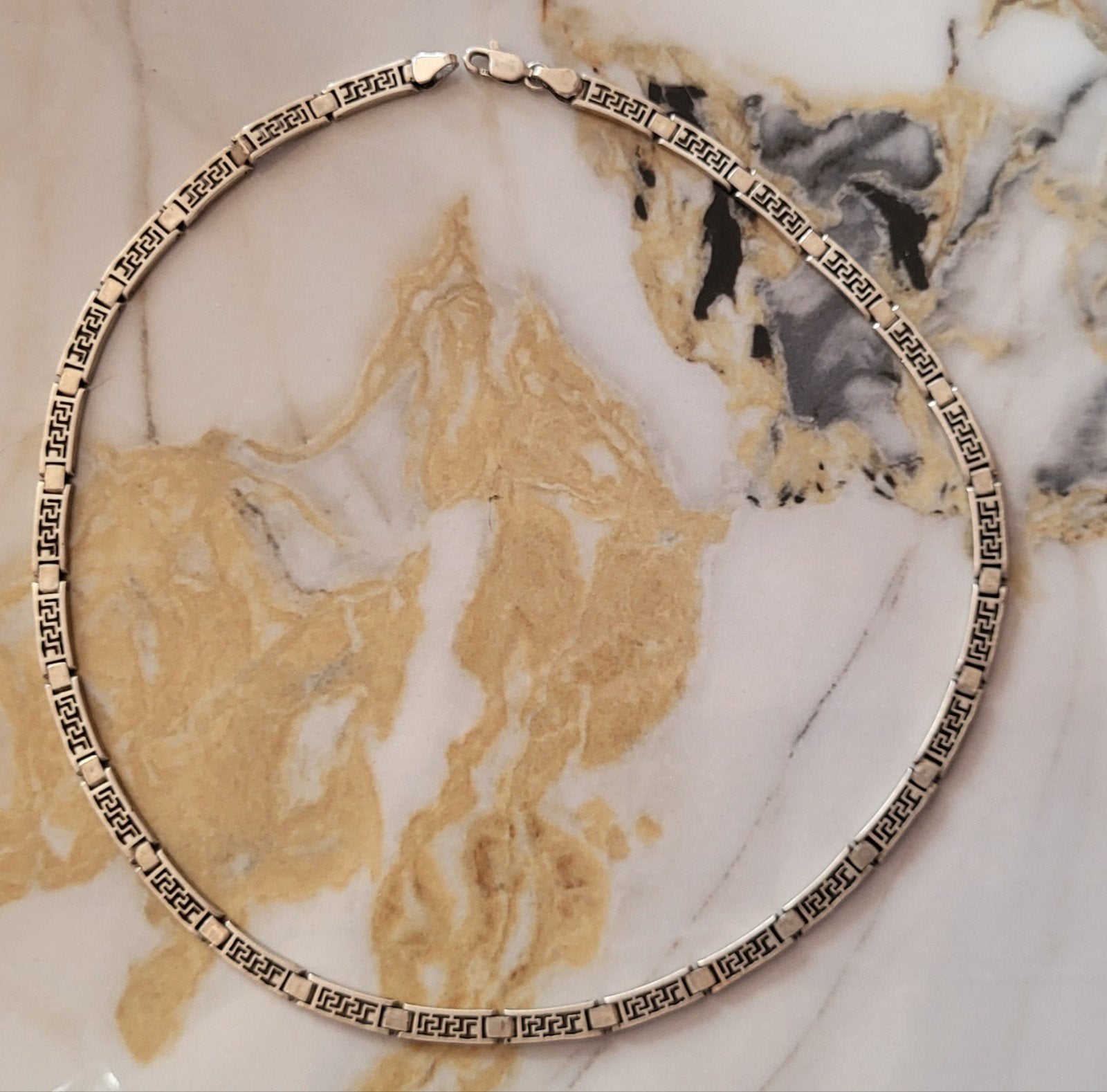 Zilveren Choker / Schakelketting met Grieks Meander motief, Verzenden, Zo goed als nieuw, Zilver, Zilver