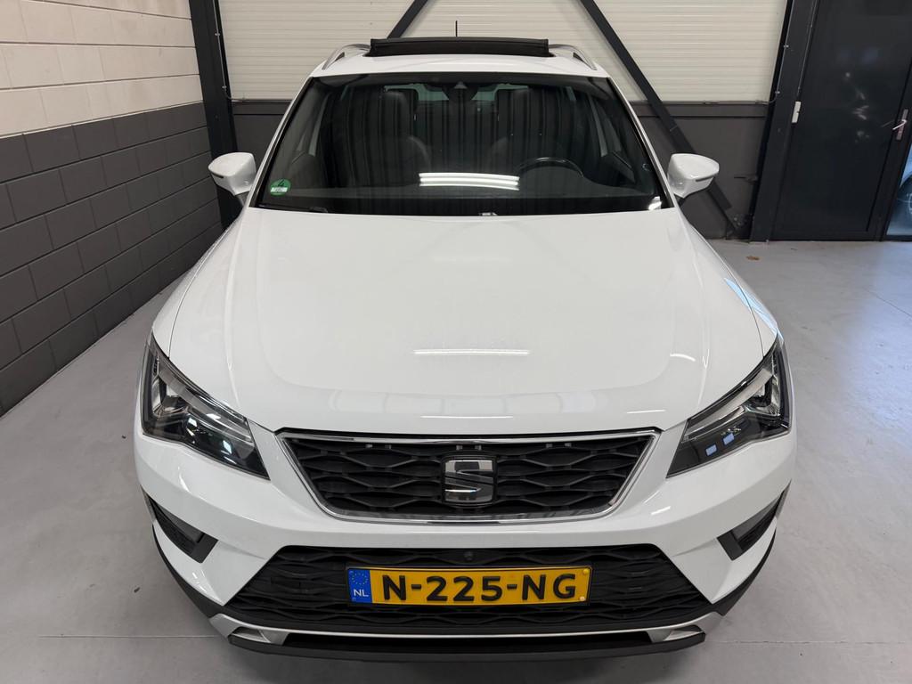 Seat Ateca 1.4 EcoTSI Xcellence|Trekhaak|Panorama|360 camera, Voorwielaandrijving, Lichtsensor, 4 cilinders, Ateca