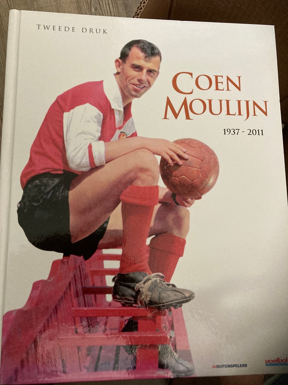 Coen Moulijn: Voetballegende Boek - Tweede Druk, Boeken, Ophalen of Verzenden, Zo goed als nieuw, Balsport