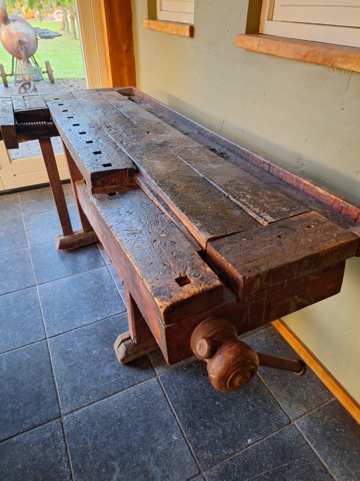 Antieke houten werkbank met bankschroef, Ophalen, Gebruikt, 25 tot 50 cm, Rechthoekig