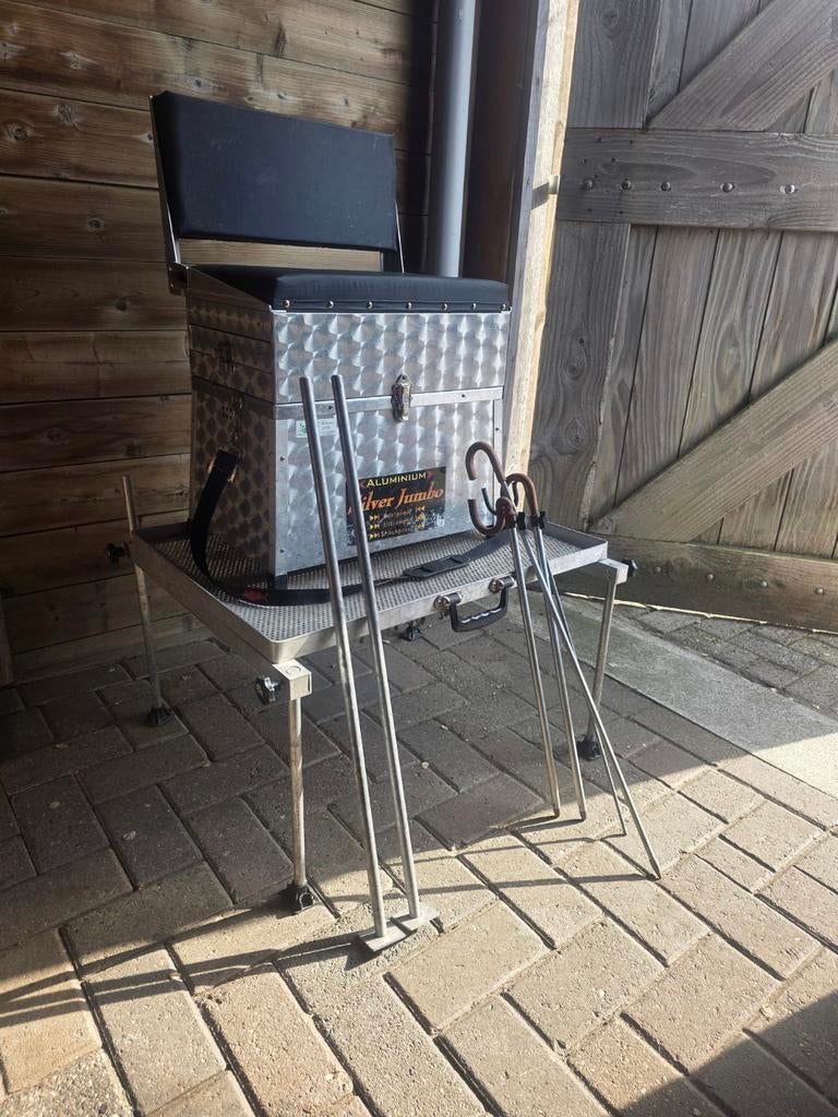 Alaminium zitkist / viskoffer met frame, Watersport en Boten, Hengelsport | Algemeen, Ophalen, Gebruikt, Koffer of Tas