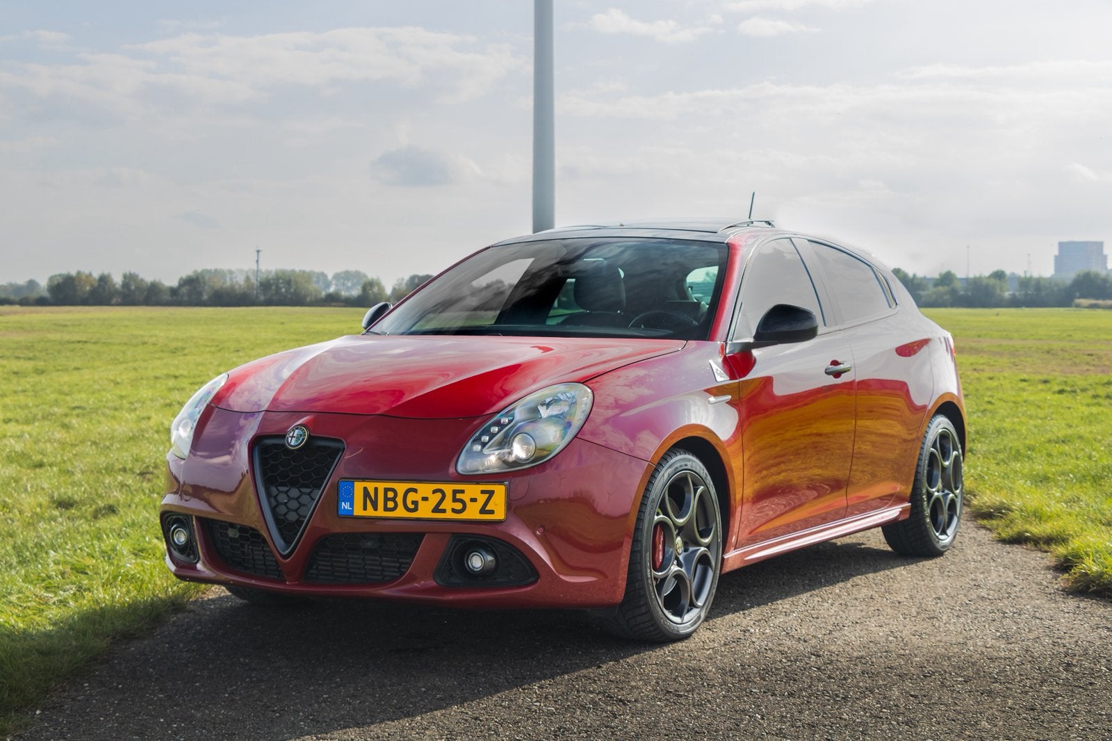 Alfa Romeo Giulietta 1.750 Quadrifoglio Verde TCT Pano, Auto's, 4 cilinders, Bi-Xenon koplampen, Particulier, 1000 kg