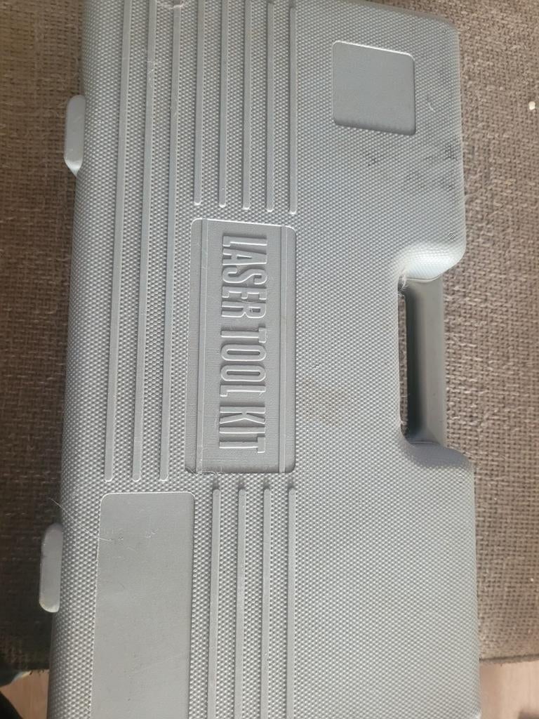 Laser Tool Kit met Statief en Waterpas, Doe-het-zelf en Verbouw, Meetapparatuur, Gebruikt, Licht, Ophalen