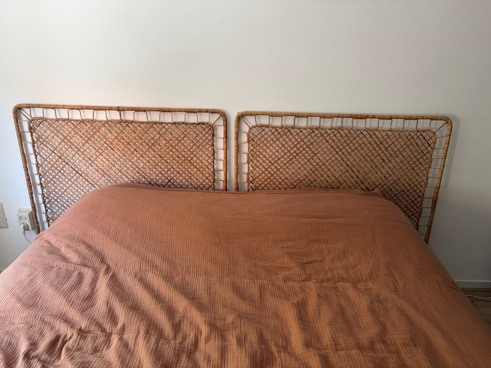 Tolkning ikea Rotan hoofdeinde voor tweepersoonsbed, Ophalen, Overige materialen, Bruin, Tweepersoons