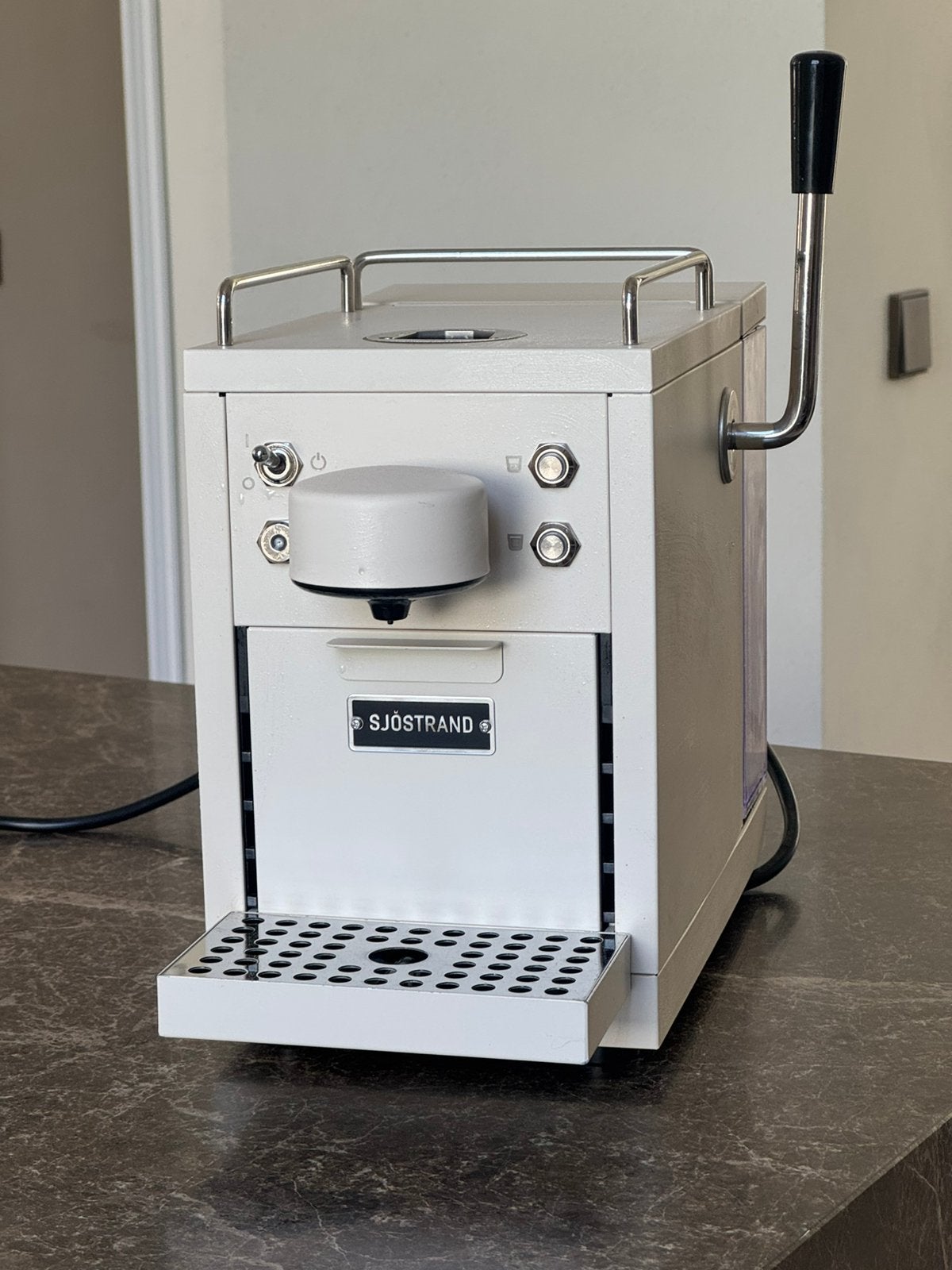 Sjostrand espressomachine beige, Ophalen of Verzenden, Zo goed als nieuw, Espresso apparaat