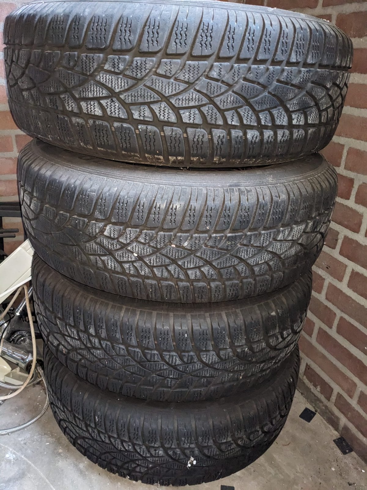 Dunlop winterbanden Volvo XC70 vierdelige set, Ophalen