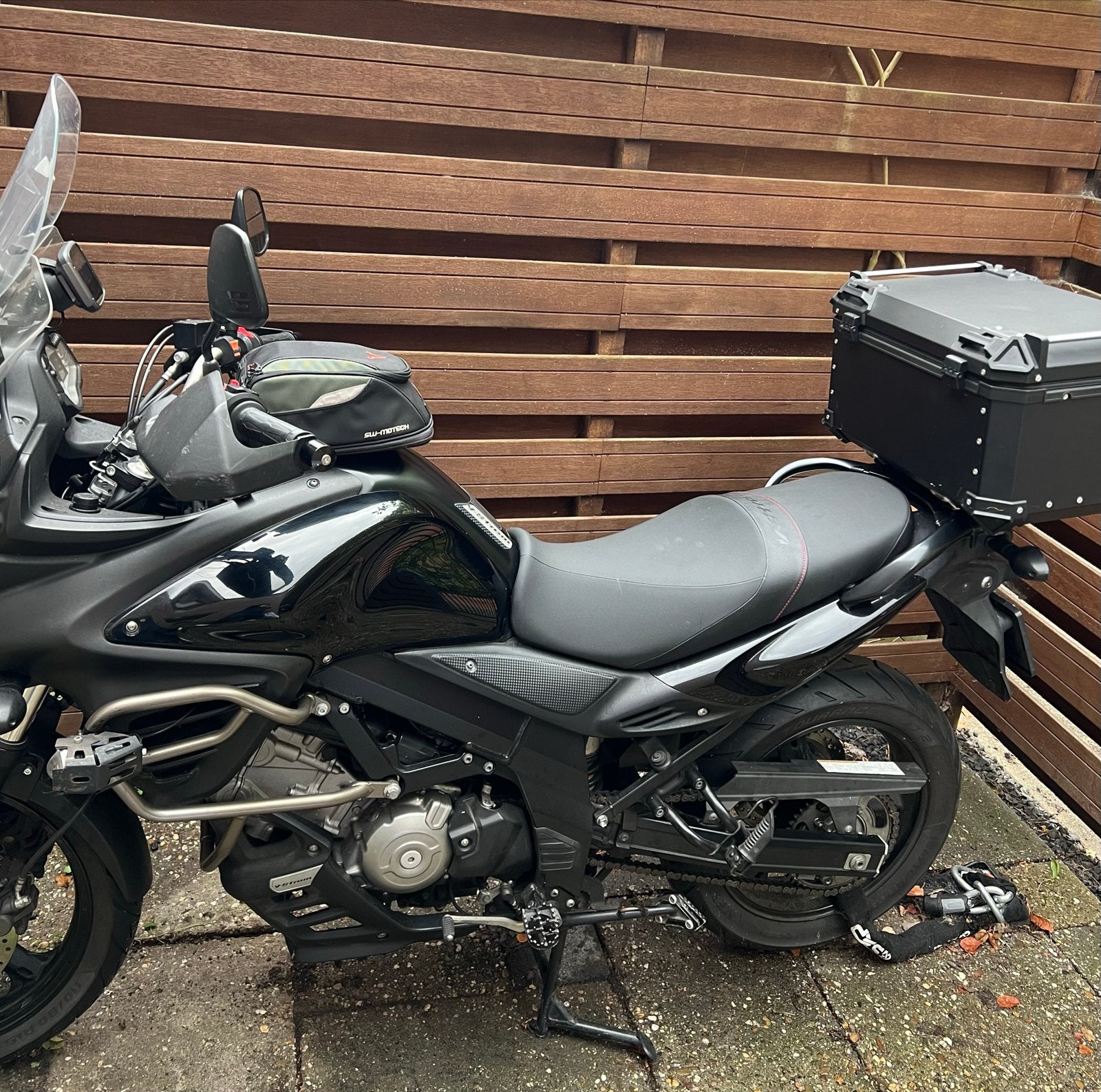 Suzuki V-Strom DL650 A, 2 cilinders, Motorrijbewijs A, Gebruikt, Particulier