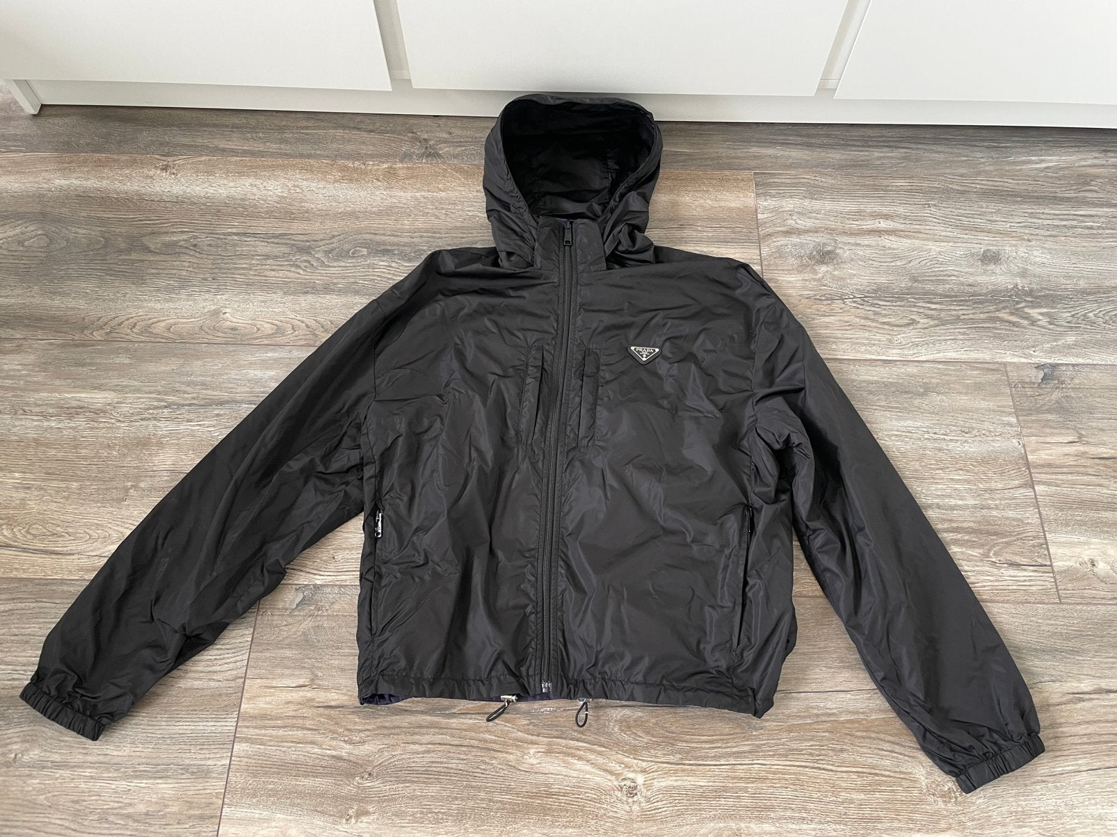 Prada Re-Nylon Reversible Windbreaker Maat M, Kleding | Heren, Ophalen of Verzenden, Zo goed als nieuw, Maat 48/50 (M), Zwart