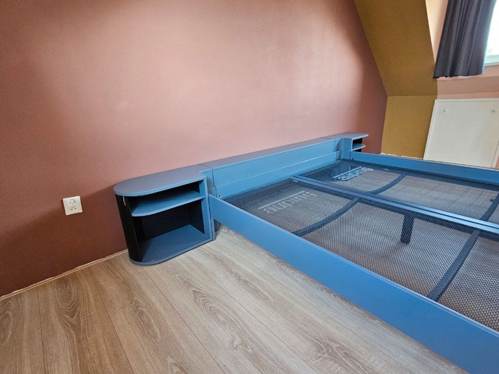 Auping 180x200x34 met achterwand, Huis en Inrichting, Slaapkamer | Bedden, Ophalen, Info@auping.nl, Zo goed als nieuw, 180 cm