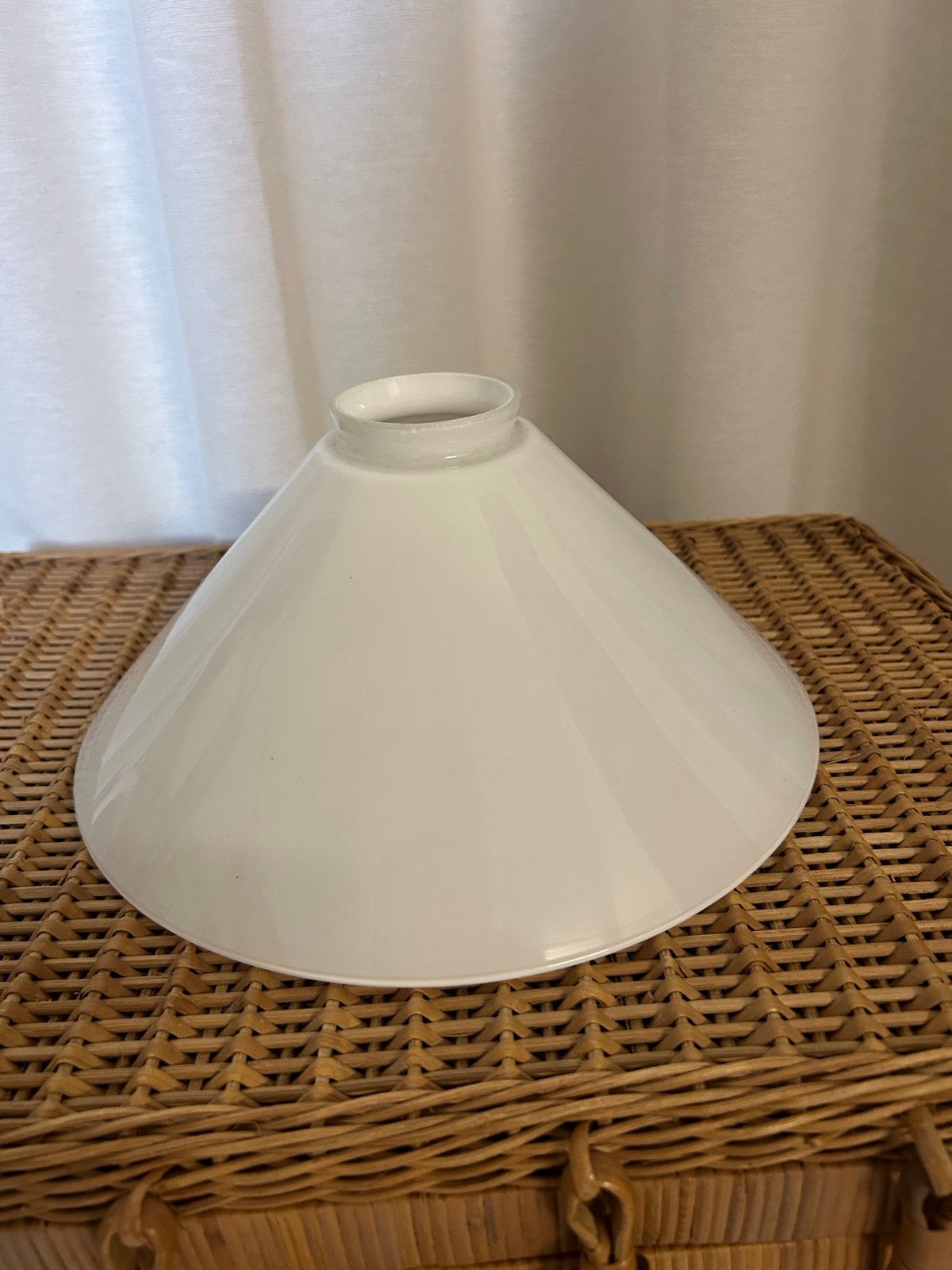 Witte glazen lampenkap ., Overige typen, Wit, Rond, Ophalen of Verzenden