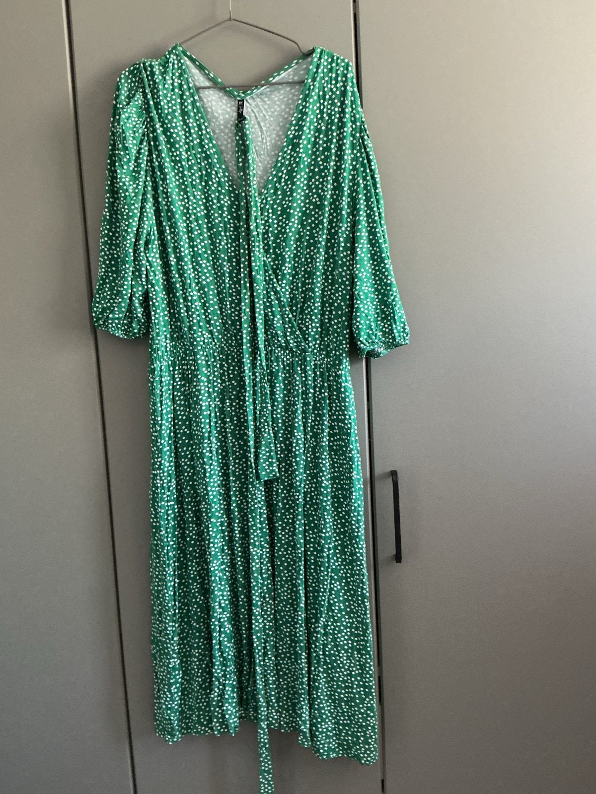 Nieuwe “By Jel” Wibra jurk, Maat 46/48 (XL) of groter, Nieuw, Ophalen of Verzenden, Onder de knie