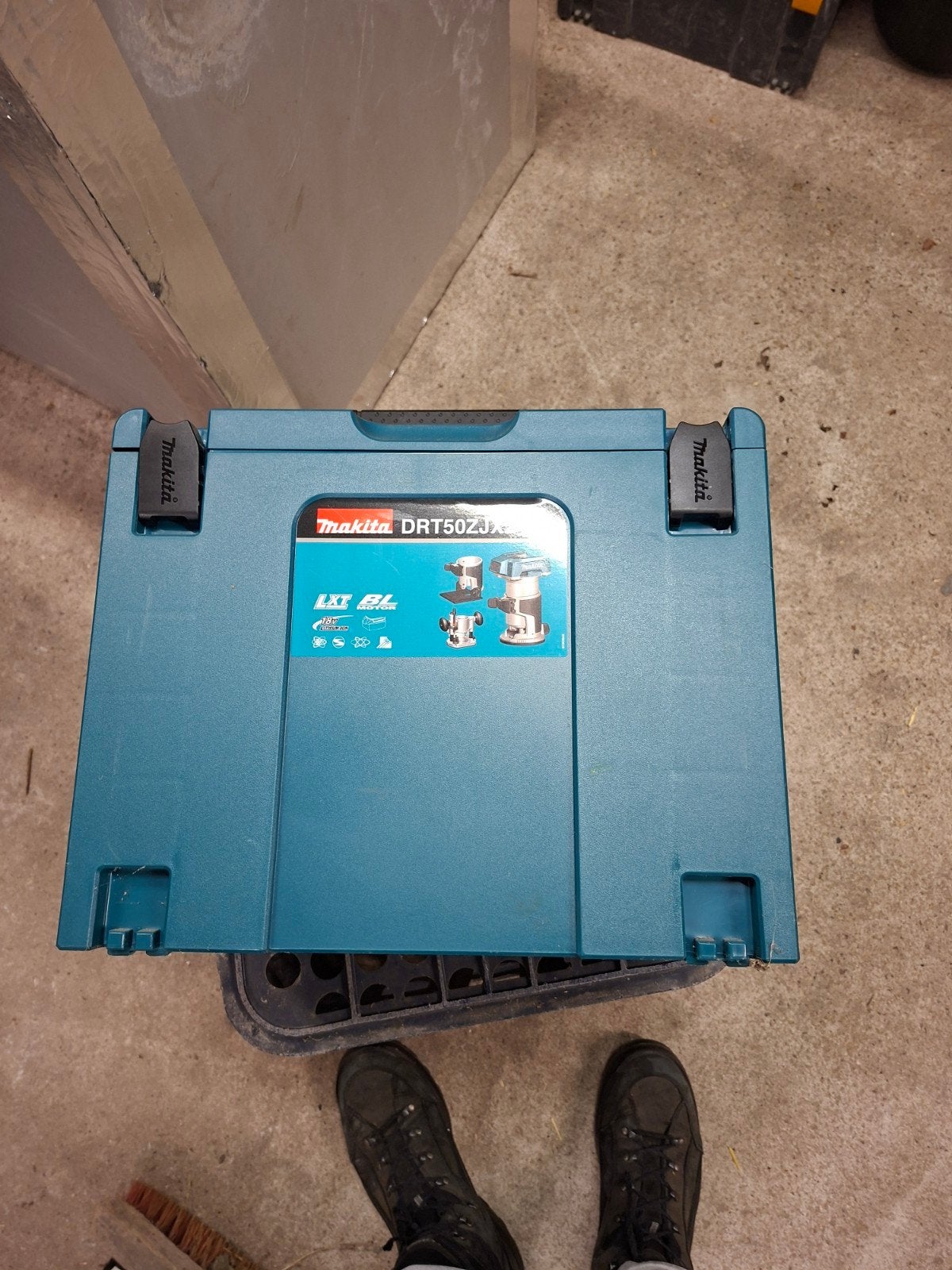 nieuwe makita kantenfrees, nooit gebruikt, Ophalen of Verzenden, Nieuw