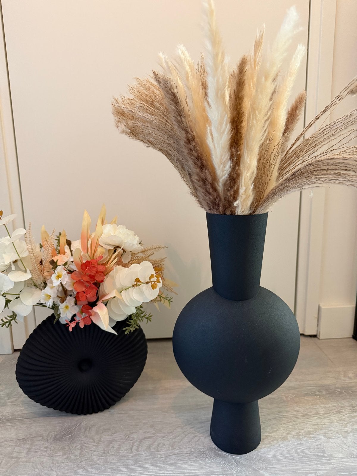 Moderne diverse Zwarte Vazen / accessoires, Huis en Inrichting, Ophalen, Zwart, Zo goed als nieuw, Steen/keramiek