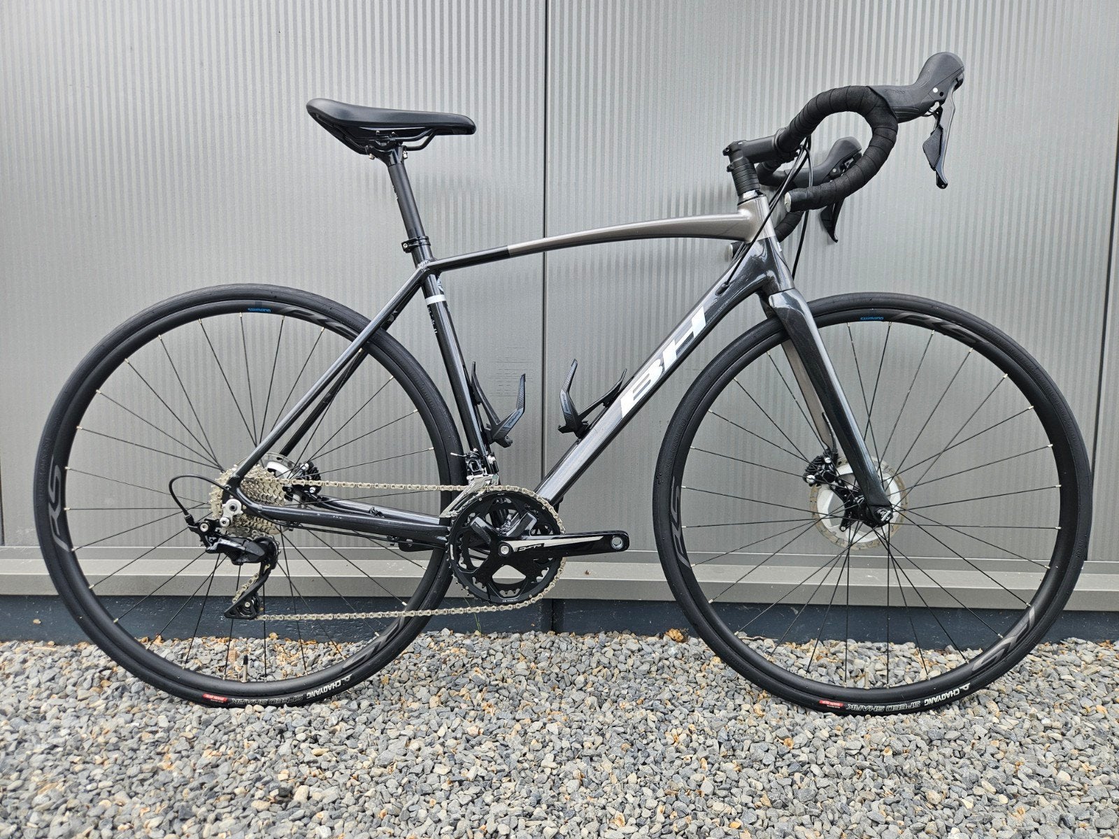 BH Quartz SL 1.5 Disc racefiets - Shimano 105 - M, Fietsen en Brommers, 28 inch, Aluminium, 49 tot 53 cm, Zo goed als nieuw