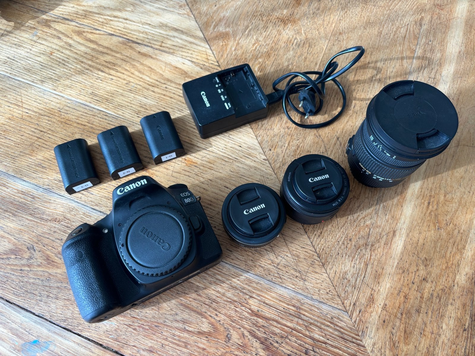Canon EOS 80D camera set + 3 lenzen, Ophalen, Zo goed als nieuw, Canon, Geen optische zoom