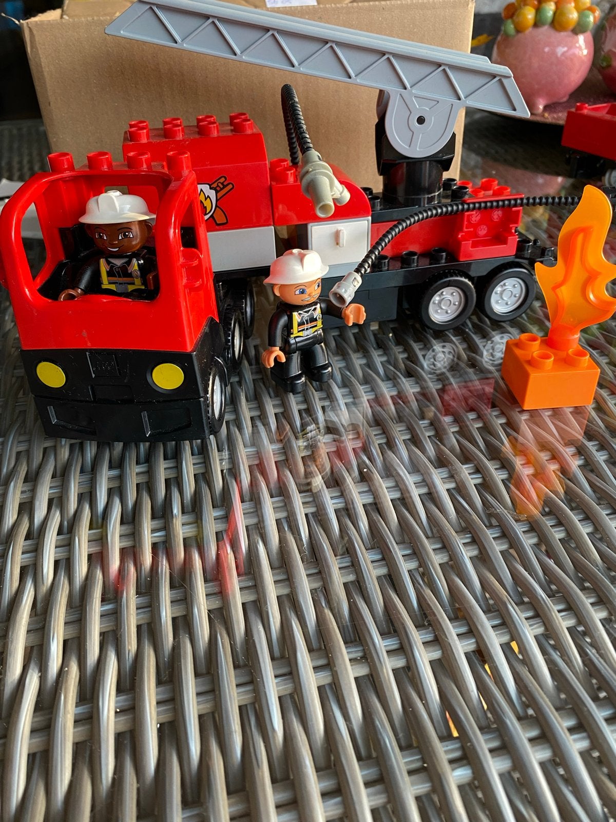 Lego Duplo Brandweerwagen 4977 (mist zwaailamp), Ophalen of Verzenden, Gebruikt, Overige merken