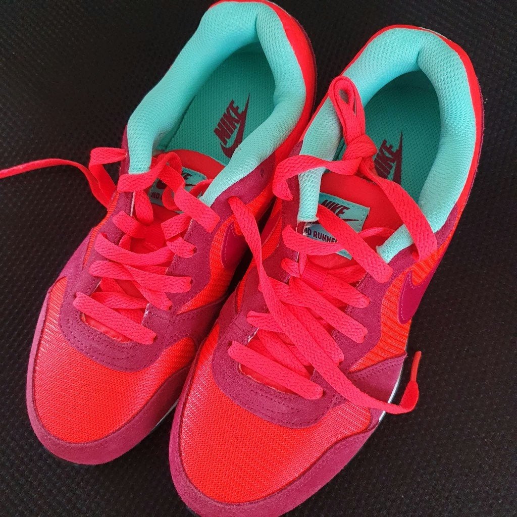 nike schoenen nieuw in doos maat 7.5(a), Nike, Nieuw, Ophalen of Verzenden, Sneakers of Gympen