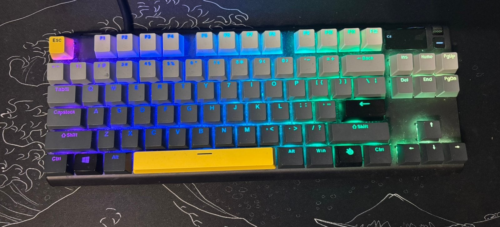 Apex 5 Steelseries RED switches, RGB verlichting, Ophalen of Verzenden, Gebruikt, PC