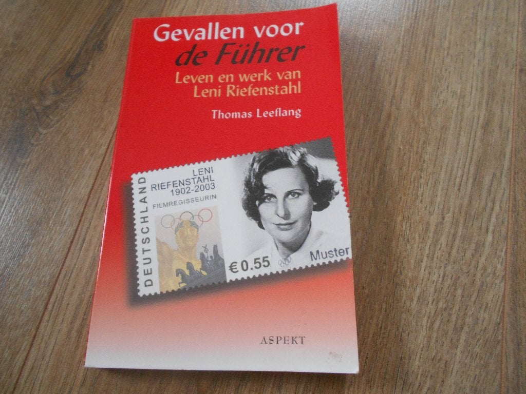 Thomas Leeflang Gevallen voor de Führer, Boeken, Ophalen of Verzenden, Zo goed als nieuw, Nederland