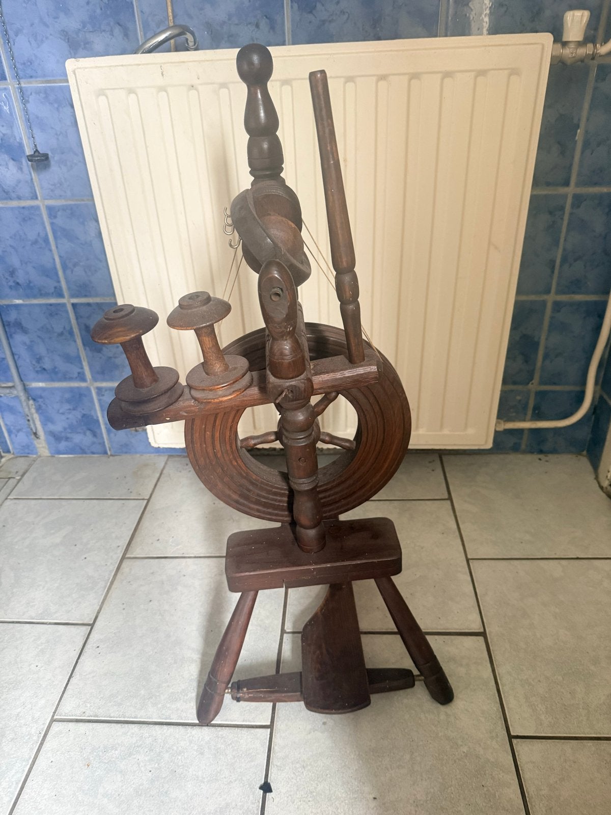 Antiek Spinnewiel - Decoratief en Functioneel, Hobby en Vrije tijd, Spinnewielen en Spinnen, Ophalen, Gebruikt, Spinnewiel