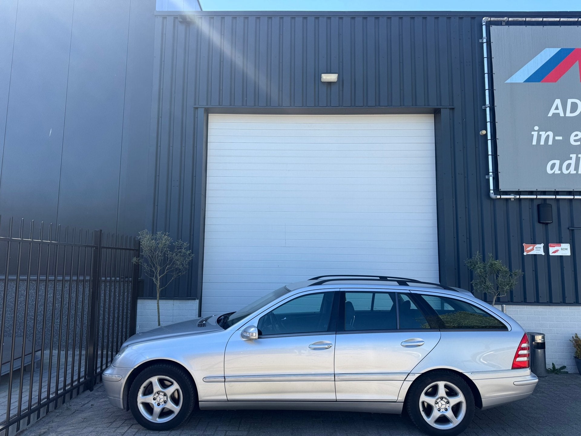 Mercedes-Benz C-klasse Combi 240 Elegance 4-Matic 4x4/AUTOMA, Auto's, Automaat, Stof, Gebruikt, Zwart