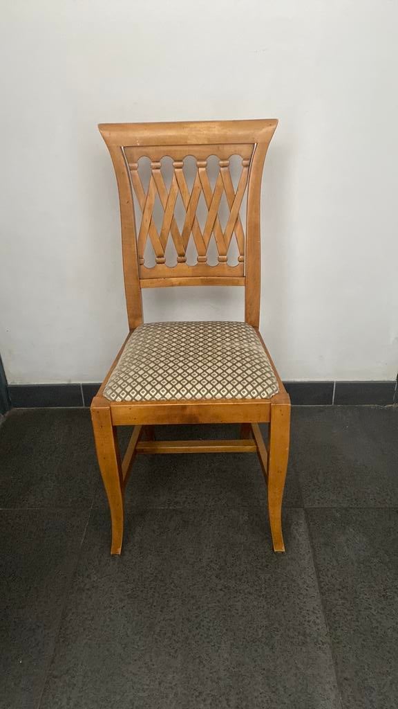 4 stoelen in goede staat, Ophalen