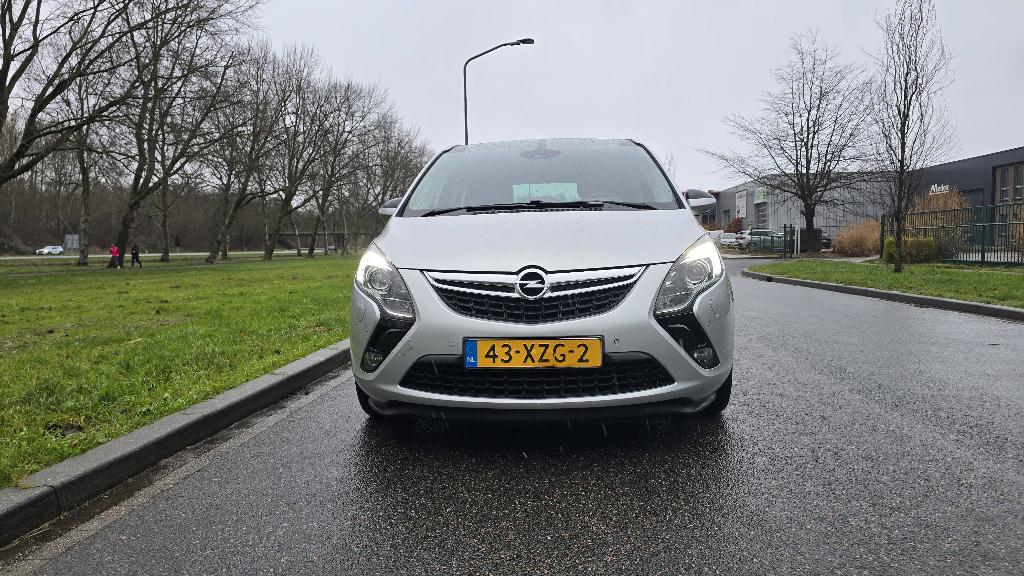 Opel Zafira 1.4 T Automaat7Persoons Camera NAP Leer Bkleding, Auto's, Opel, Euro 5, 4 cilinders, 7 stoelen, Particulier