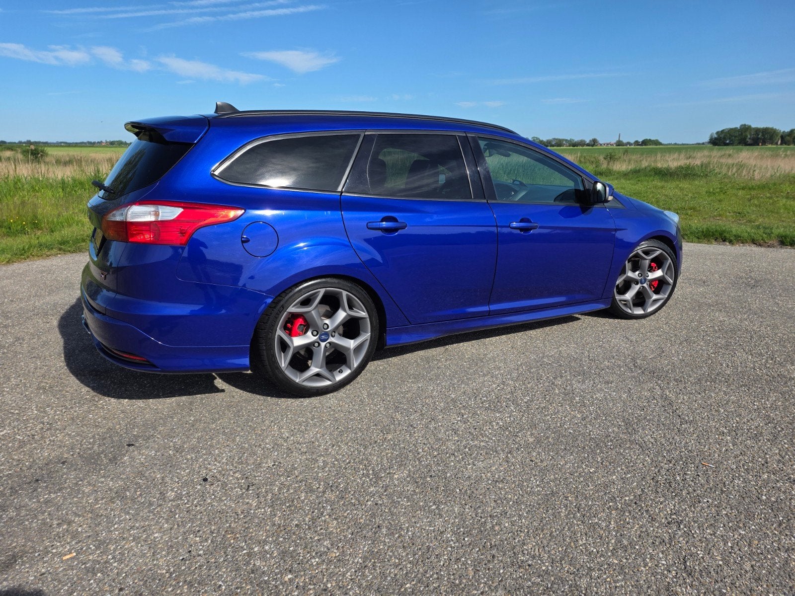 Ford Focus ST-2  Wagon 2013, Euro 5, Zwart, 4 cilinders, Leder en Stof