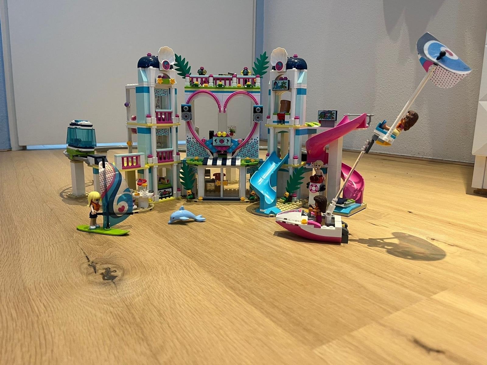 LEGO Friends Heartlake City Resort 41347, Kinderen en Baby's, Speelgoed | Bouwstenen, Ophalen, Zo goed als nieuw, Overige merken
