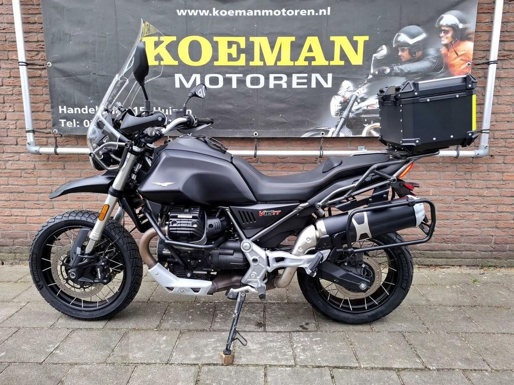 MOTO GUZZI V 85 TT 850CC bj 2023 V85 V85TT 14620 KM Extra\'s, Motoren, Motoren | Moto Guzzi, 853 cc, 2 cilinders, Bedrijf, Onbekend