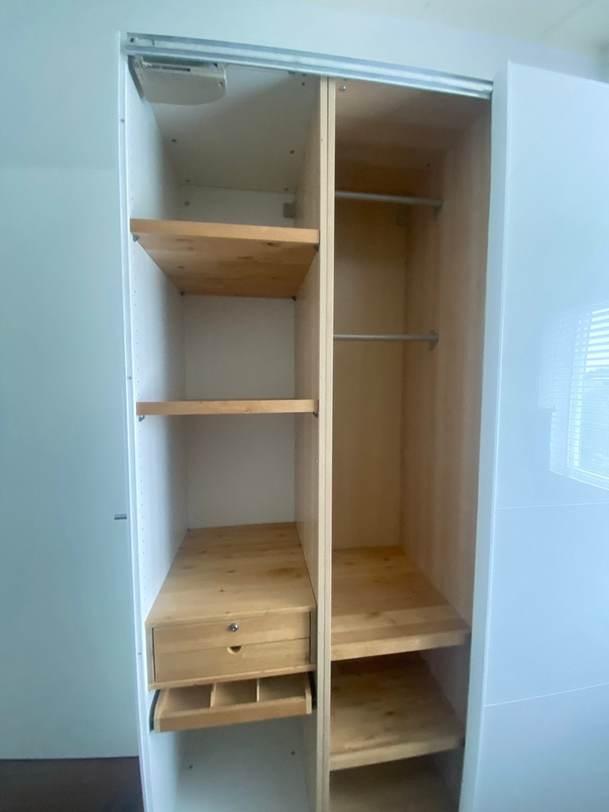 IKEA PAX Kledingkast met schuifdeuren en interieur, Ophalen of Verzenden, Zo goed als nieuw