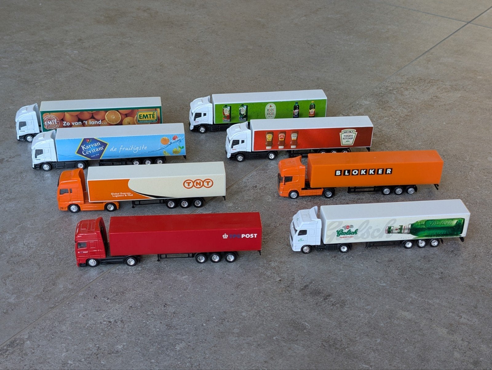 Set van 8 vrachtwagens schaal 1:87, Ophalen of Verzenden, Gebruikt