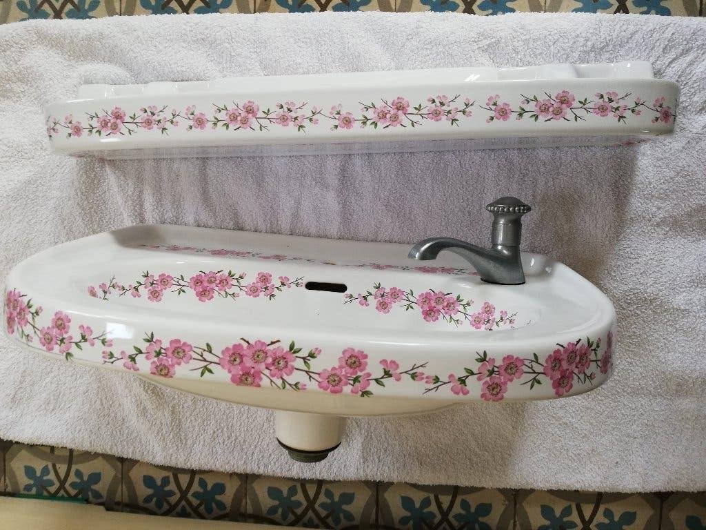 Groot fonteintje of kleine wastafel met planchet, roze bloem, Ophalen of Verzenden