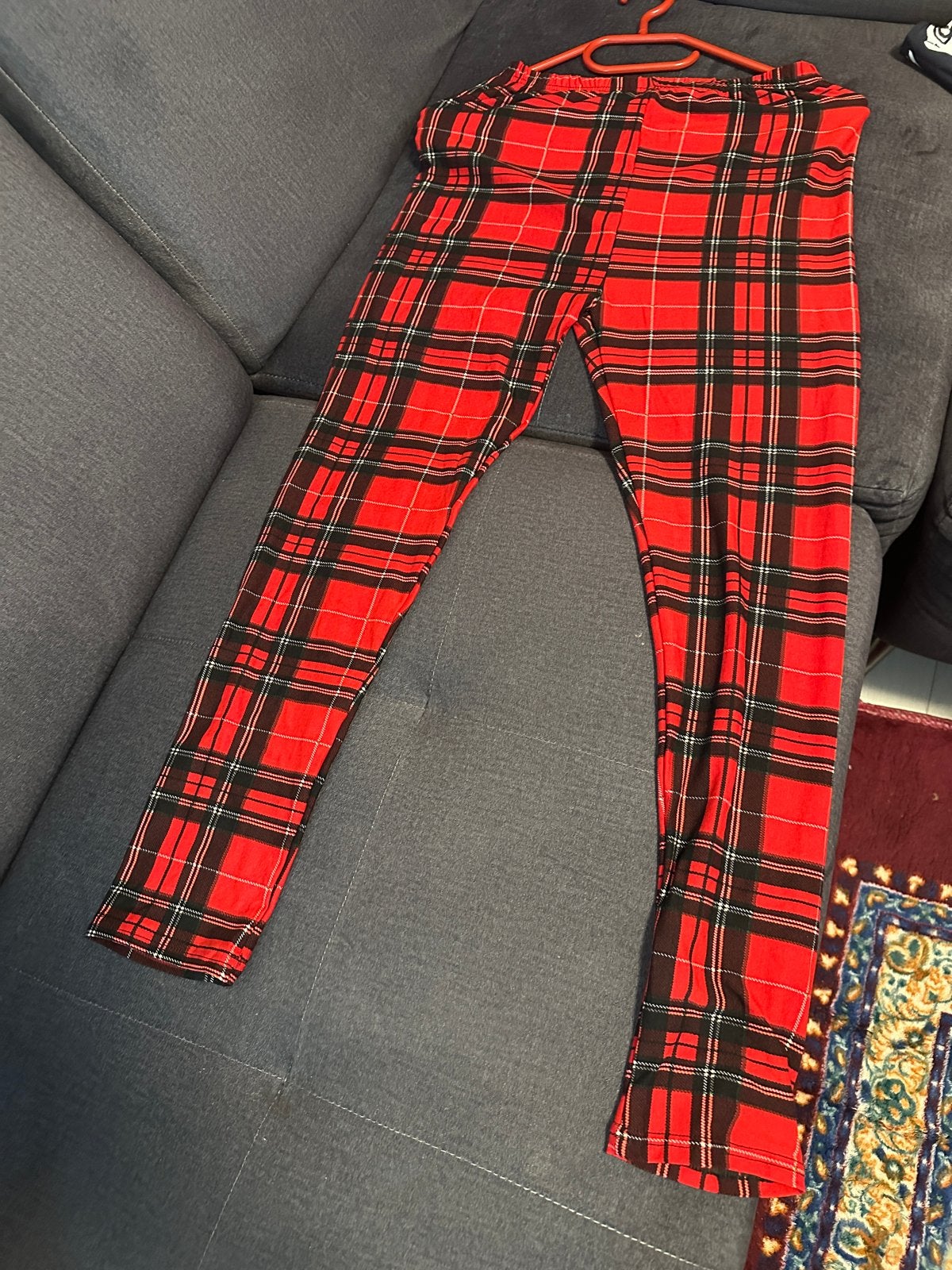 Rood geruite legging - Comfortabel en stijlvol, Legging, Overige maten, Ophalen of Verzenden, Gedragen