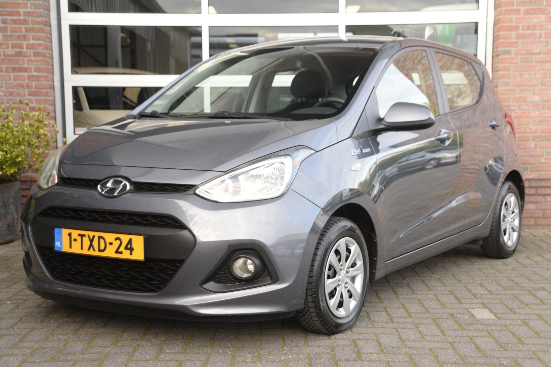 Hyundai I10 1.0i Go! | Clima Airco | All Seasons banden |, Voorwielaandrijving, Gebruikt, 31 €/maand, 23 km/l