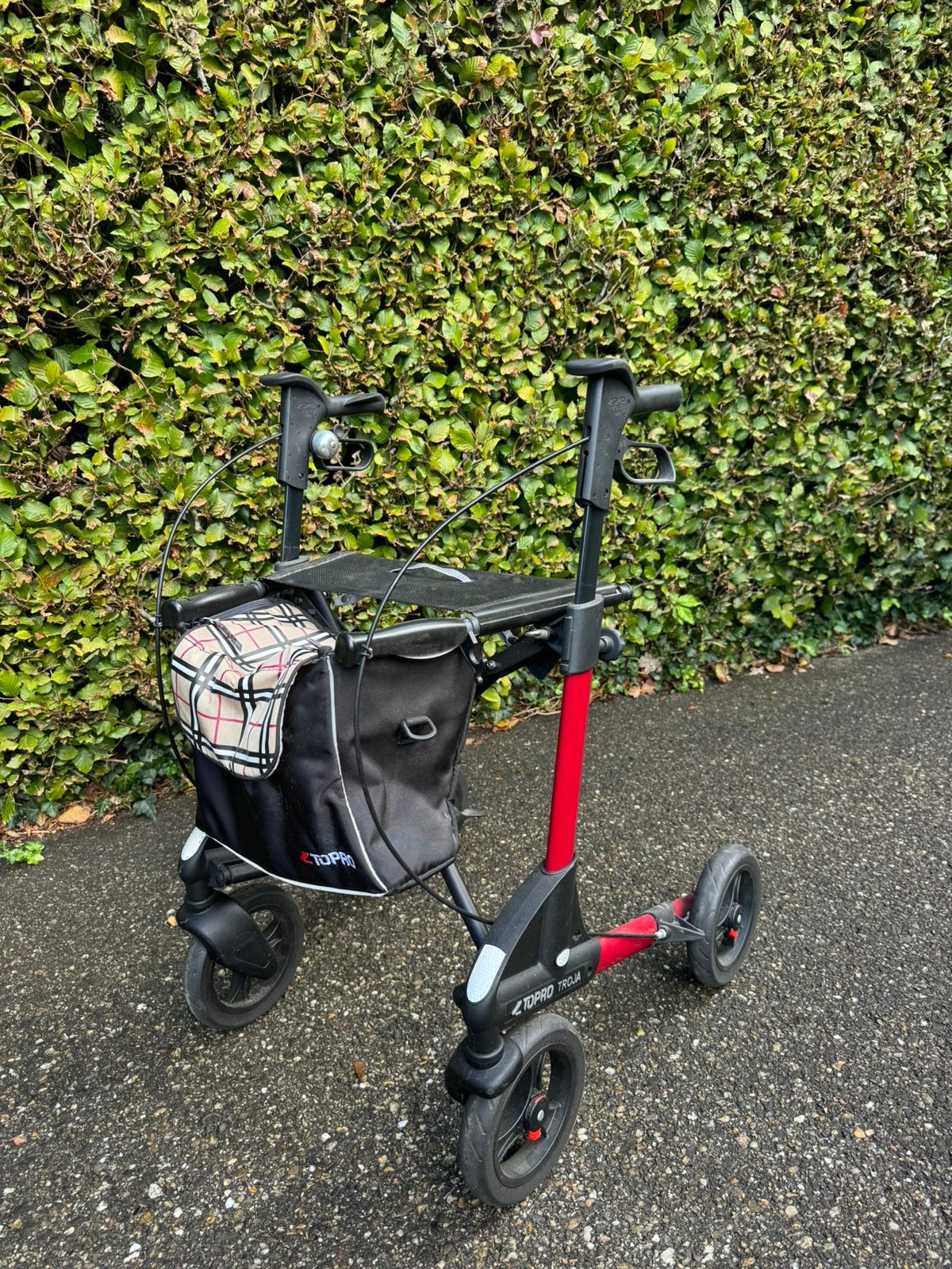 Rollator topro troja 2g M burberry tas softbanden, Ophalen, Lichtgewicht, Gebruikt