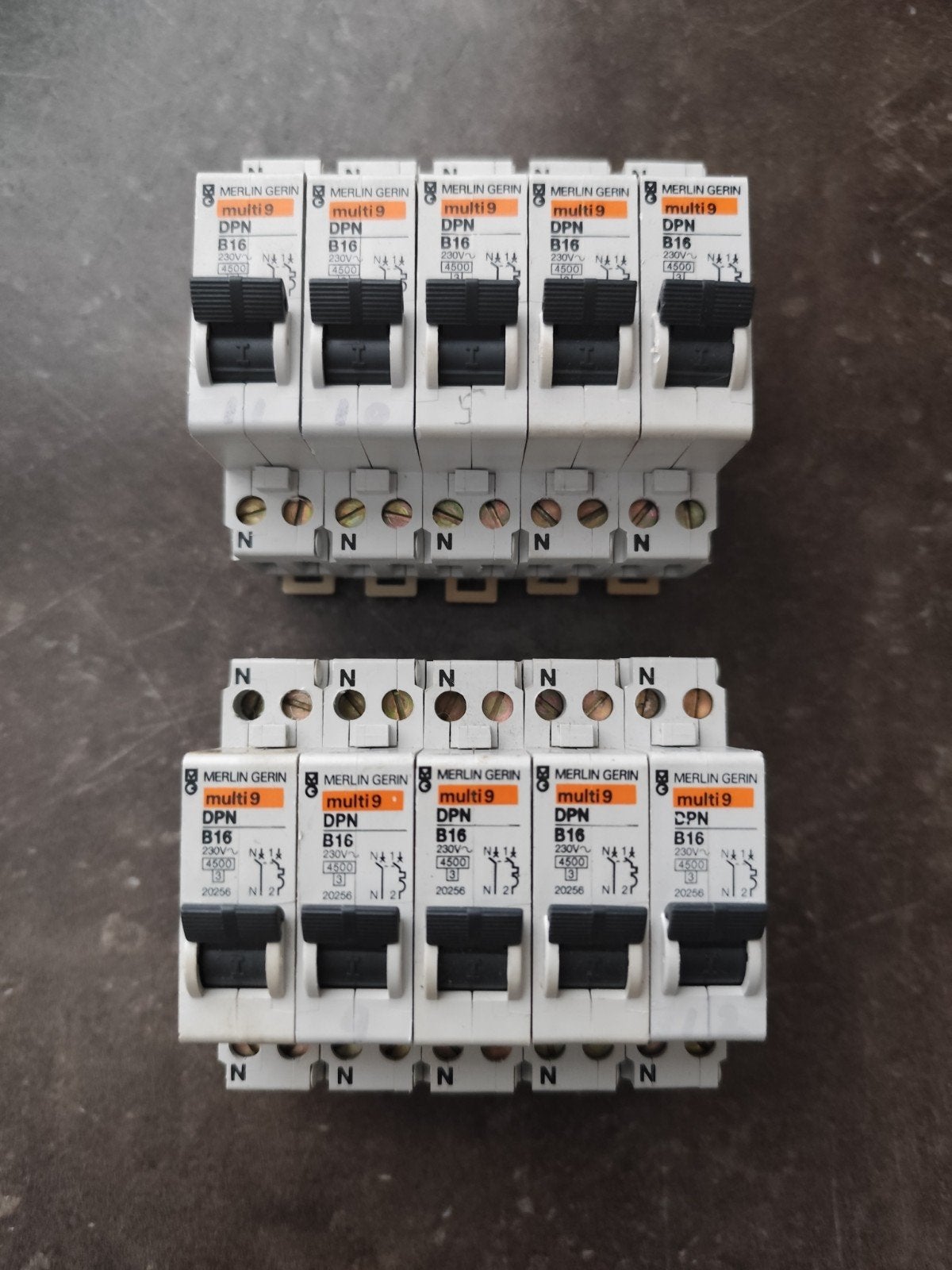 Merlin Gerin Multi 9 DPN B16 Installatieautomaat, Ophalen of Verzenden, Gebruikt, Schneider Electric, Installatieautomaat