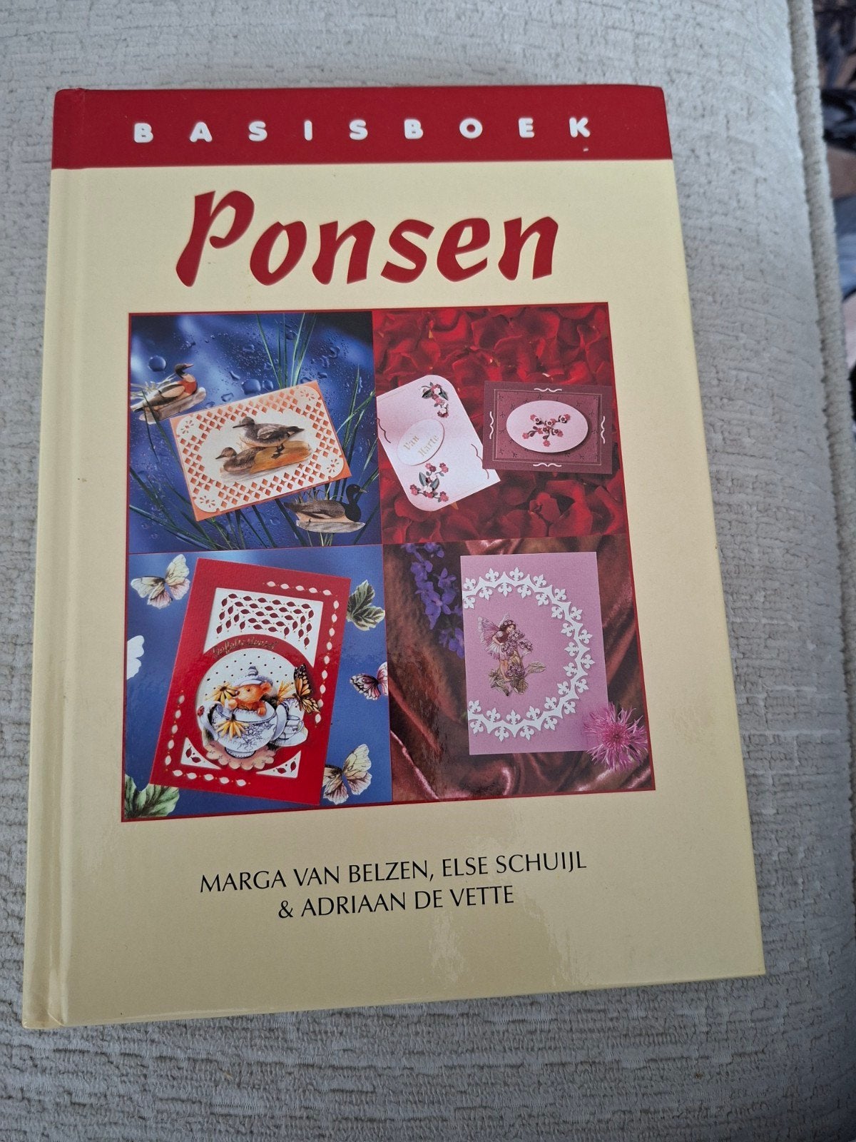 Basisboek Ponsen - Creatief met papier en ponsen, Ophalen of Verzenden, Gelezen, Scrapbooking en Knutselen, Marga van Belzen, Else Schuijl & Adriaan de Vette