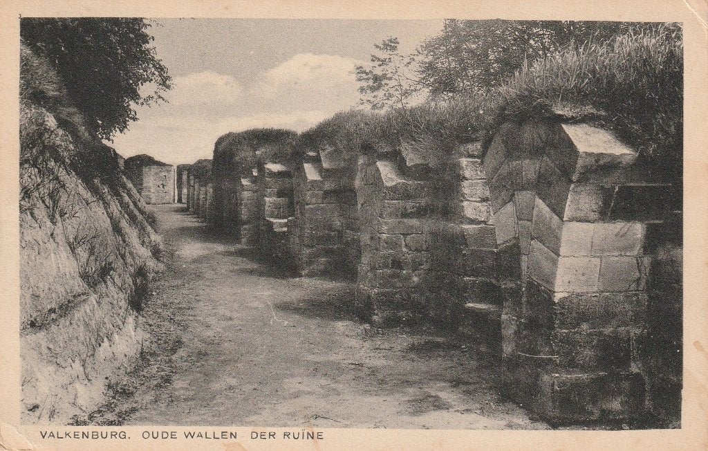01675 Valkenburg - Oude wallen der Ruïne, Verzenden, 1920 tot 1940, Ongelopen, Limburg