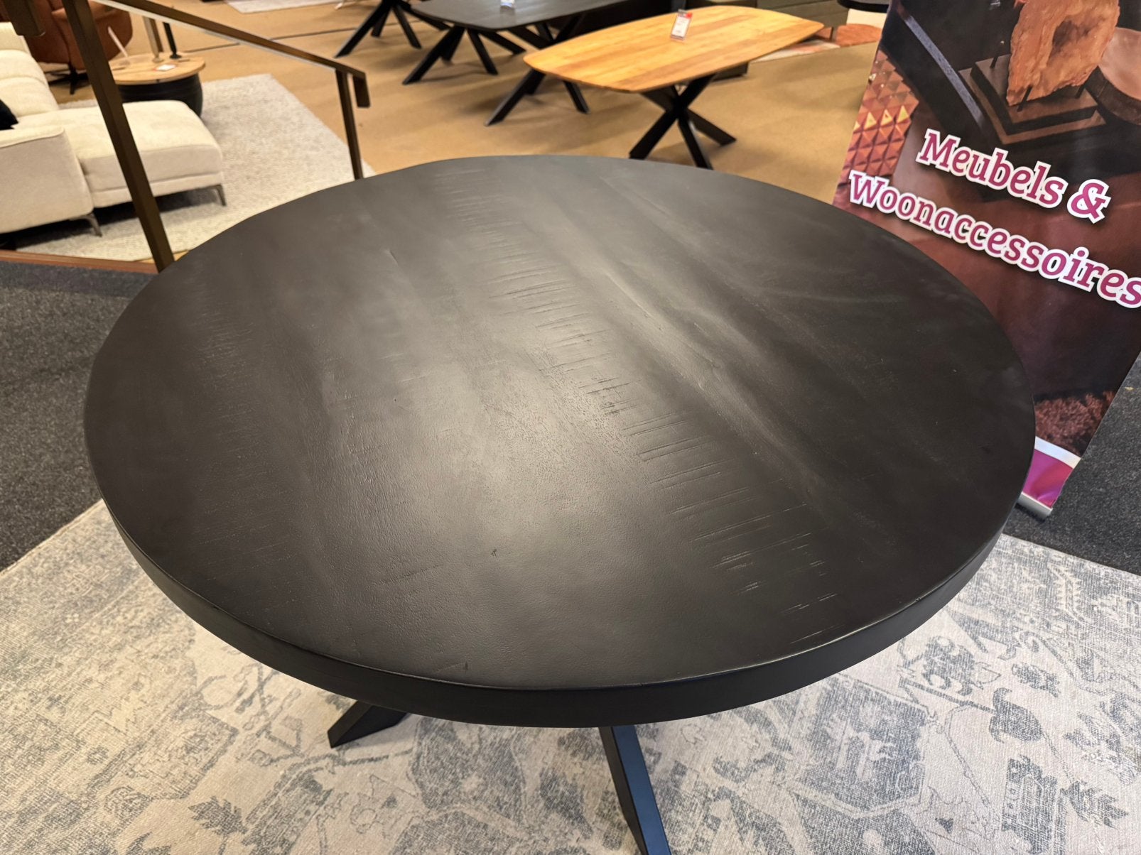Eettafel rond 120cm Zwart mango€299,-Direct leverbaar E-2184, Rond, Nieuw, #Eettafel#Tafels#Eethoeken#Bijzettafels#Salontafels