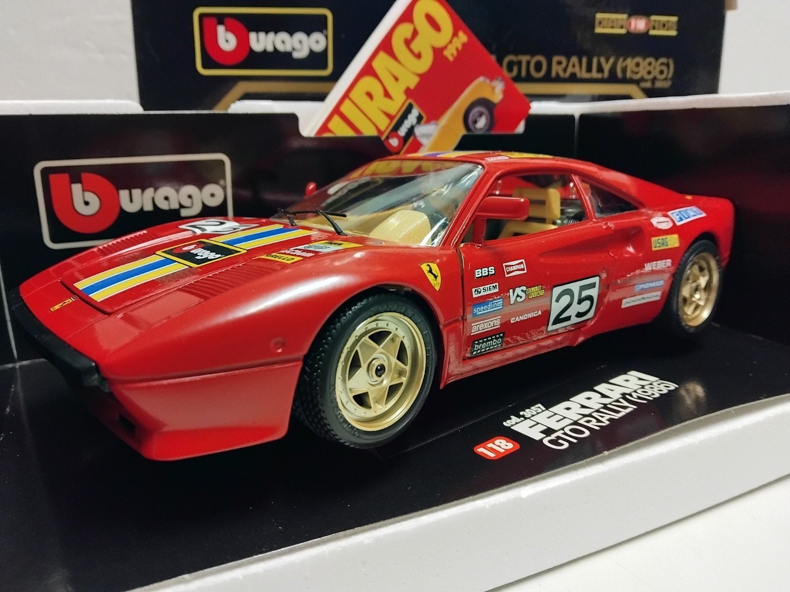 Ferrari 288 GTO #25 Rally rood 1986 Bburago metal 1:18 KRD, Hobby en Vrije tijd, Modelauto's | 1:18, Ophalen of Verzenden, Zo goed als nieuw