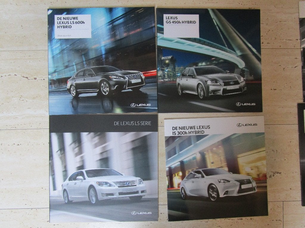 Lexus 2013 LS IS 300h Hybrid GS 450h LS 600h 4 folders + 5, Ophalen of Verzenden, Zo goed als nieuw, Overige merken