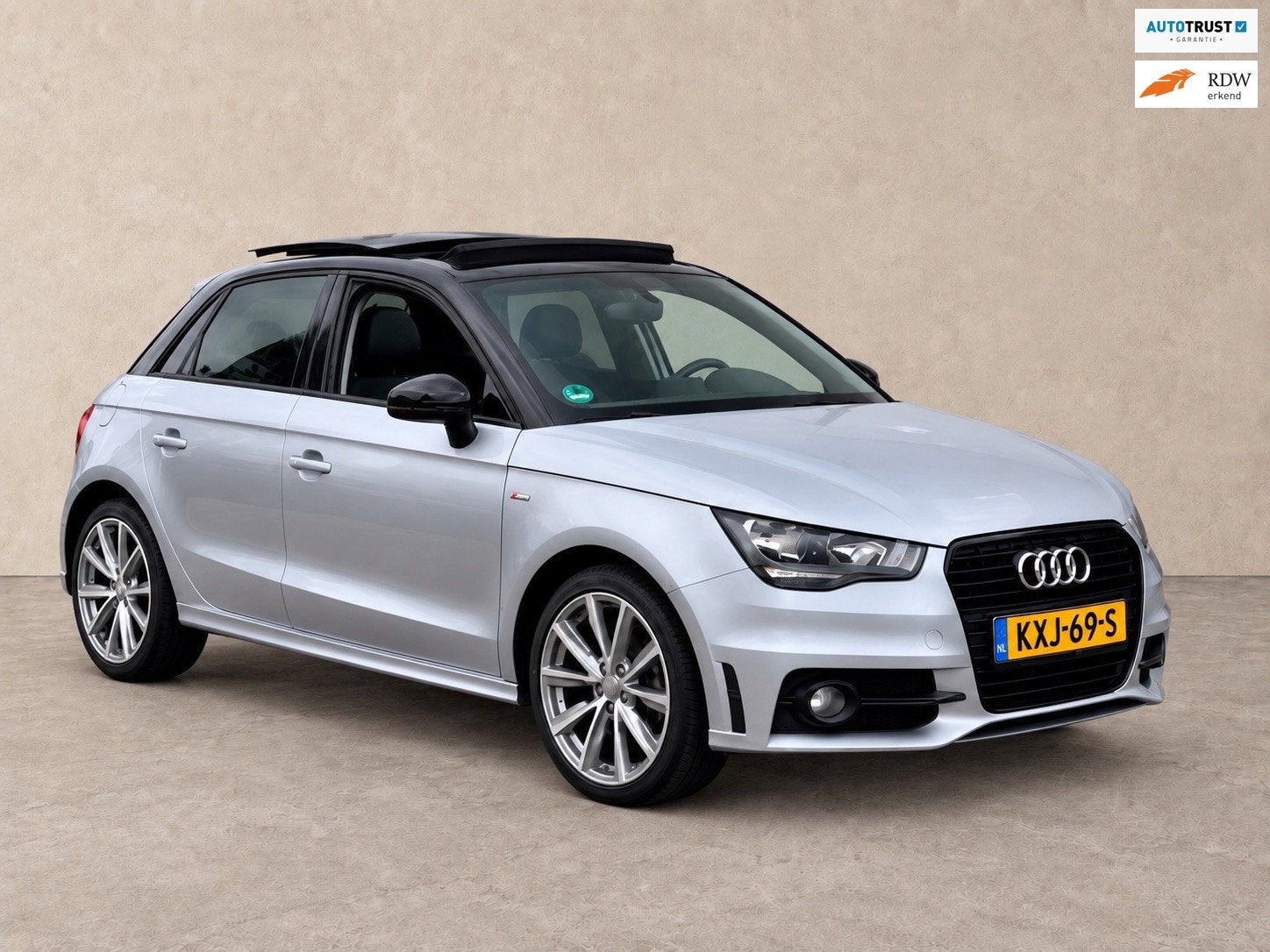 Audi A1 SPORTBACK 1.2 TFSI S-Line +Panoramadak+DealerOnderho, Auto's, Voorwielaandrijving, 4 cilinders, 4 stoelen, Leder en Stof
