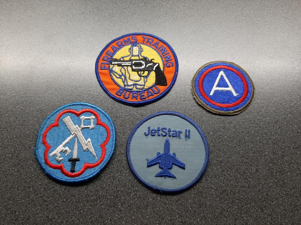 Patches   Buitenland  -  divers., Ophalen of Verzenden, Landmacht, Embleem of Badge
