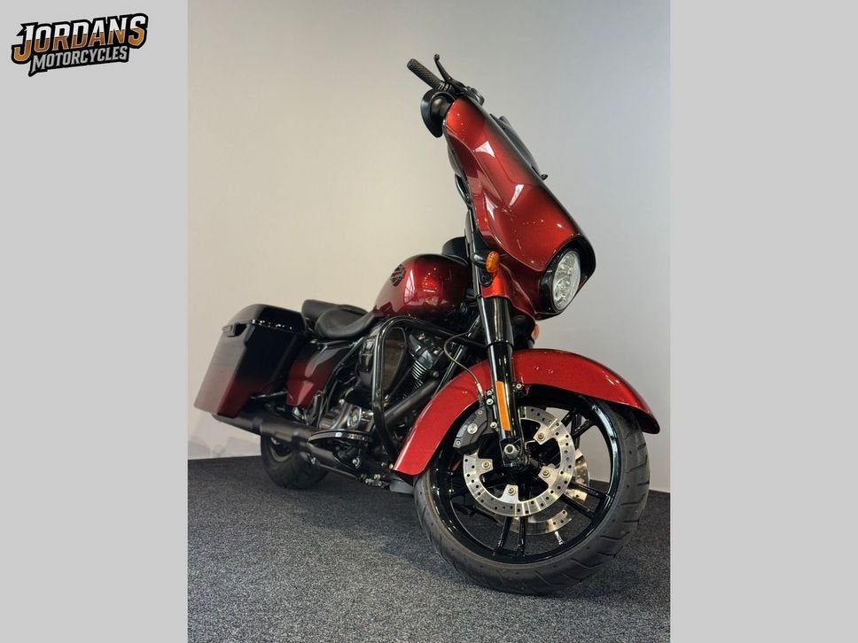 HARLEY-DAVIDSON STREET GLIDE SPECIAL FLHXS (bj 2018), Motoren, 2 cilinders, Bedrijf, Onbekend, Toermotor