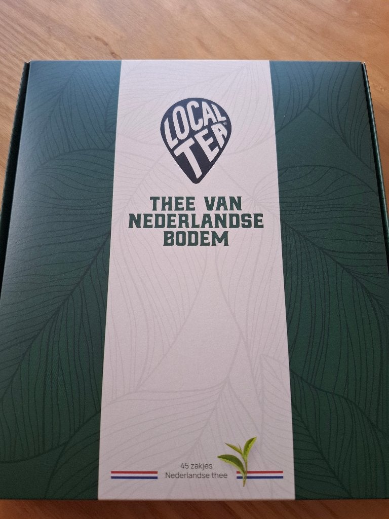 Thee in cadeaubox van Hollandse bodem 45x, Theedoos, Ophalen of Verzenden, Nieuw, Zwart