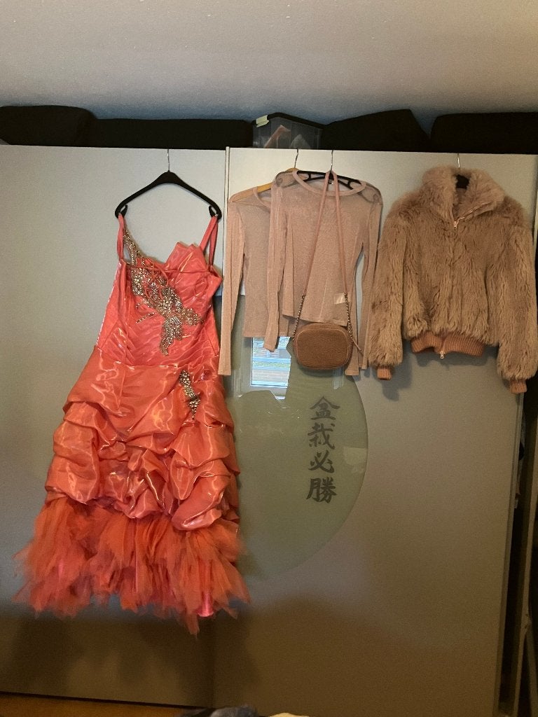 roze bruidskleed carnaval compleet, Ophalen, Carnaval, Maat 42/44 (L), Zo goed als nieuw
