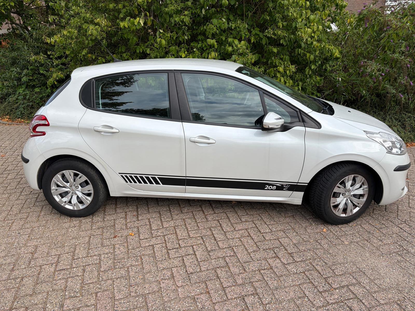 Peugeot 208 1.2 VTI Envy 60KW/82PK 5-D 2014 Wit